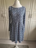 Boden Freizeitkleid Gr.40 UK 14 Petit Mecklenburg-Vorpommern - Wismar Vorschau