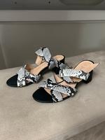 NEU Absatzschuhe hohe Schuhe mit Schlangen Optik + schwarz Schick Hessen - Hünfeld Vorschau
