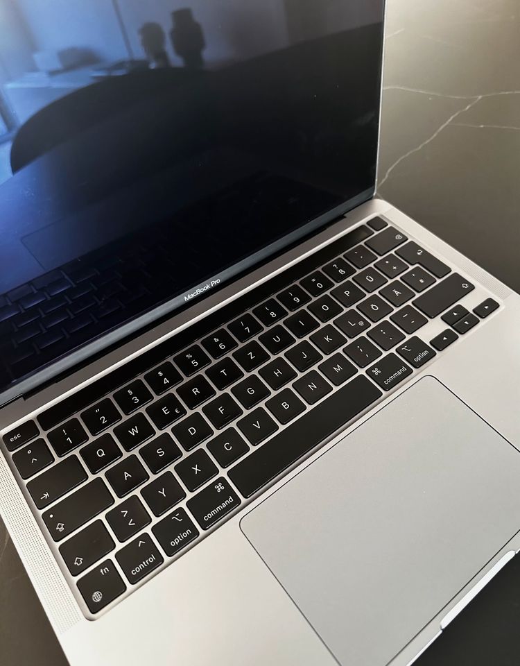 MacBook PRO 2020 M1 in Asperg
