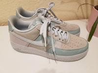 Nike Damen Air Force 1 '07 Low Be Kind Football Grey/Ocean Gr.41 Schleswig-Holstein - Raisdorf Vorschau