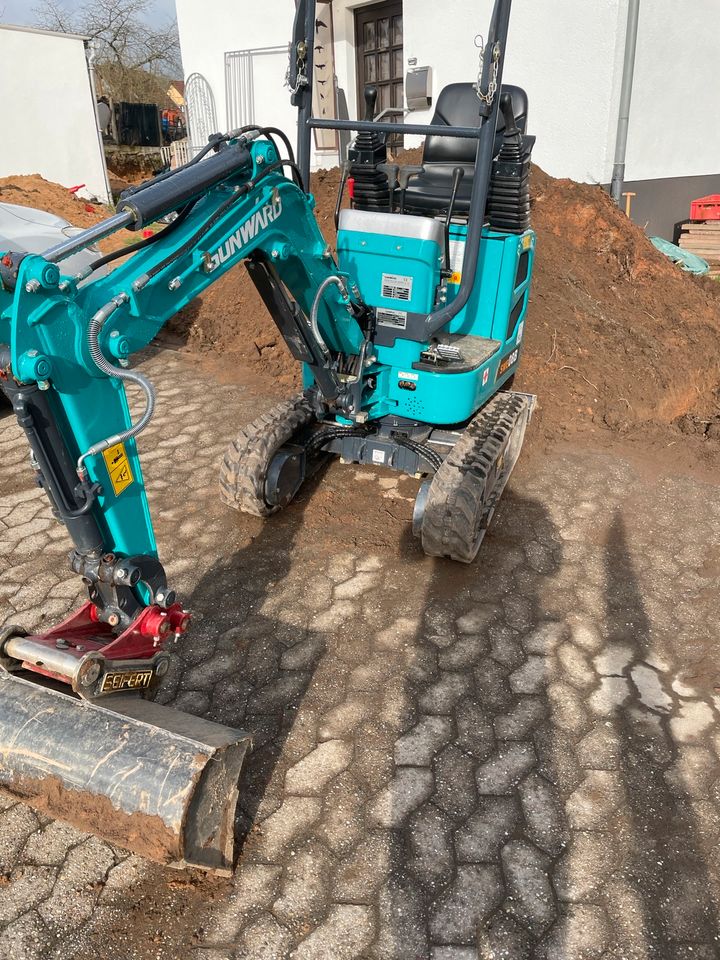 Minibagger Bagger 1,0t mieten Vermietung Baumaschinen in Kirkel