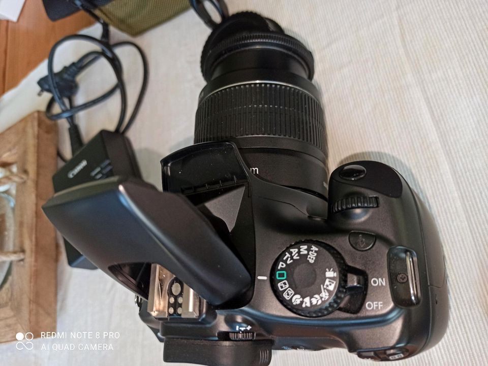 Canon EOS 1100D mit Zubehör neuwertig in Heist
