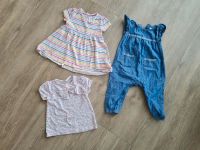 Babykleidung Mädchen 74 Sommer Kleid Einteiler Jeans Latzhose Nordrhein-Westfalen - Bergheim Vorschau