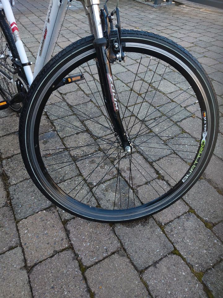 Fahrrad 28 Zoll - Top Zustand!!! in Syrgenstein
