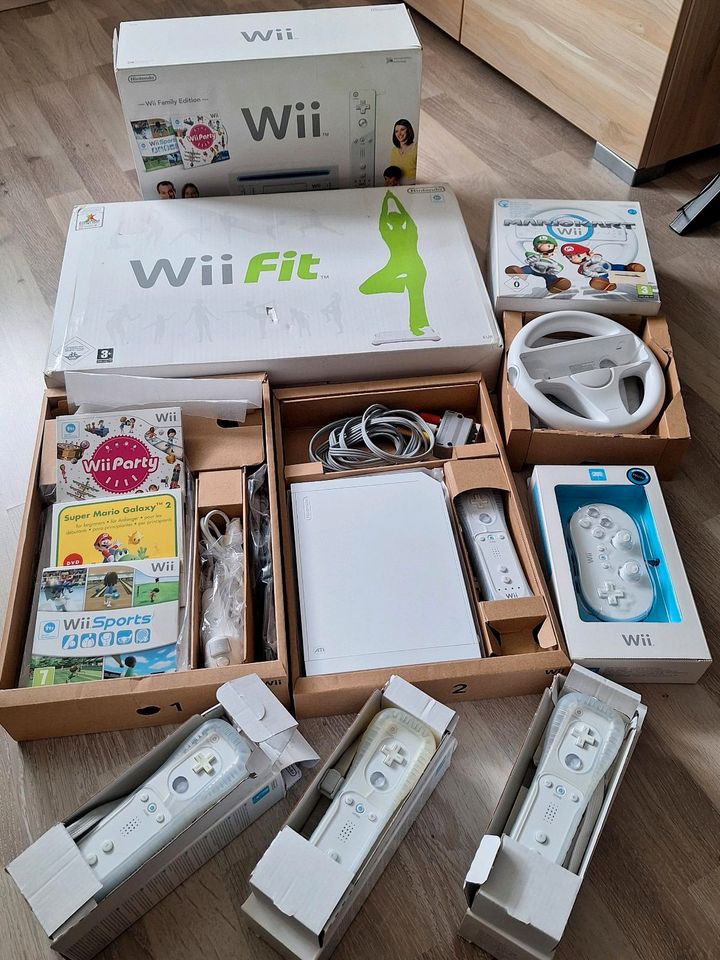 Wii Konsole + Spiele + Board in Aichstetten