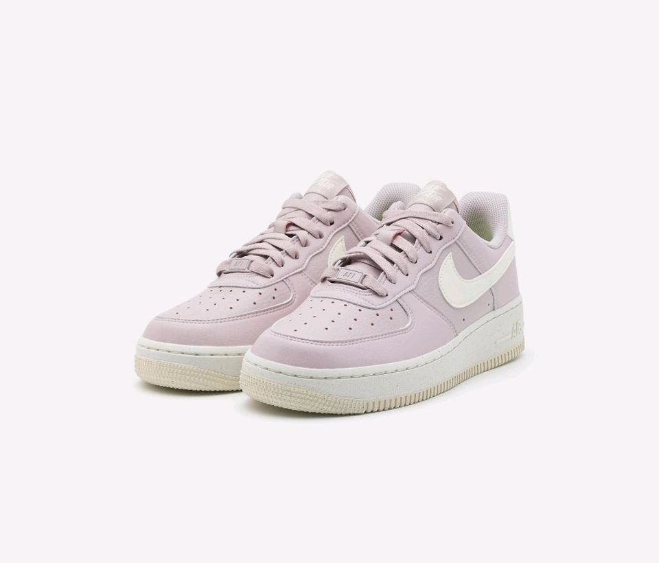 Nike Air Force 1 Low Lavendel Lila Weiß Weiß 40 Neu OVP in Königsbrunn