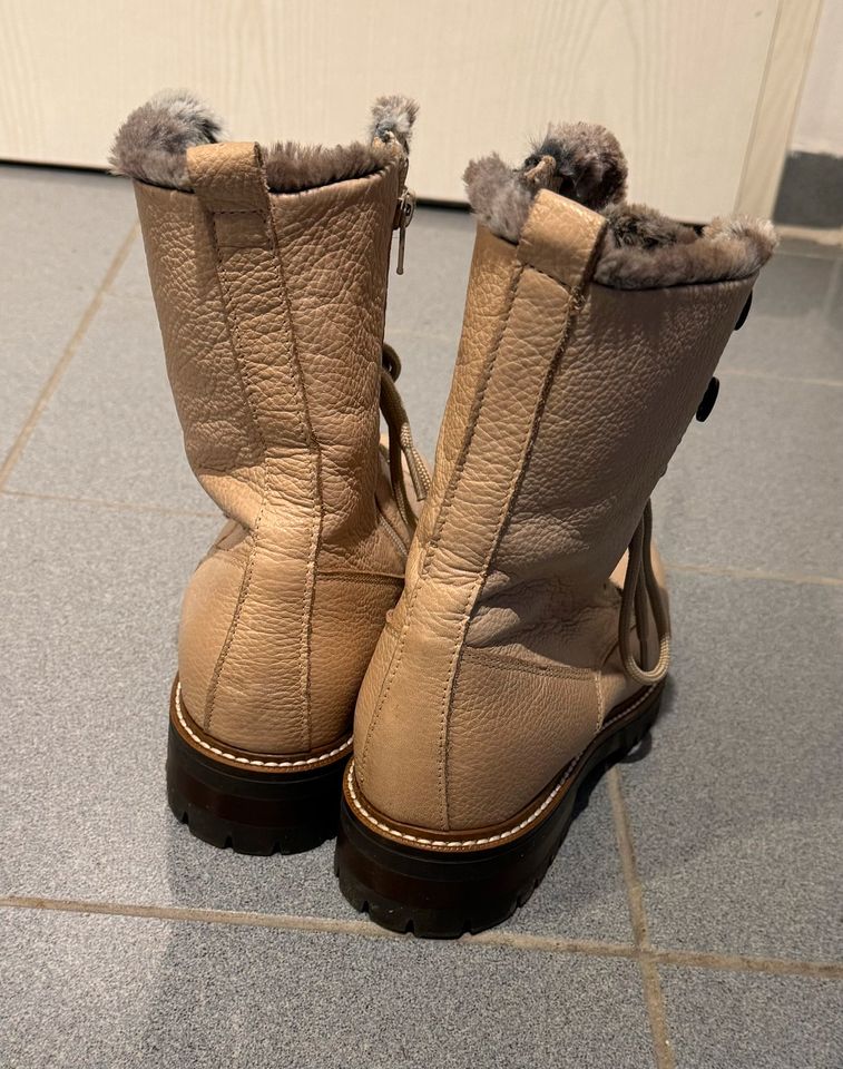 Stiefel mit echt Leder von Bata in Rieden