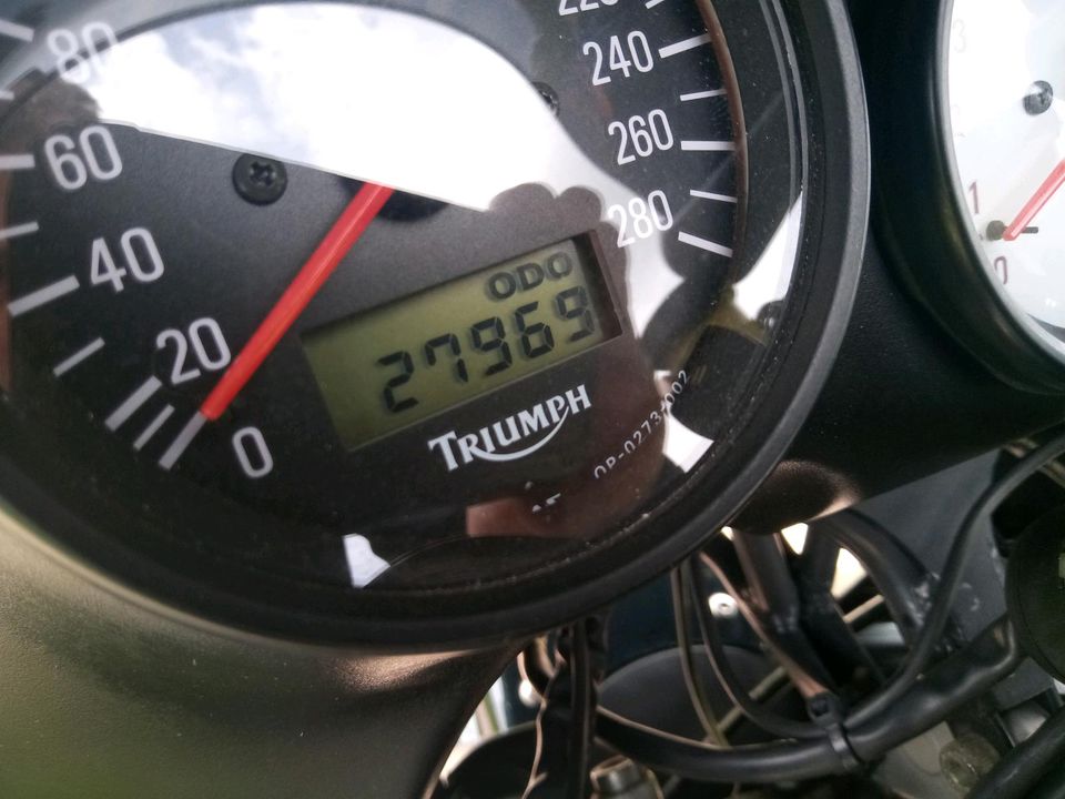 Triumph Sprint ST 955 i nur 28.000 km !!! in Witzenhausen