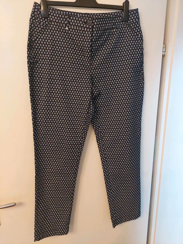 Damen Hose, Größe 40, schwarz/lila, Marke Canda in Saarbrücken