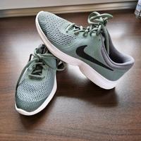 Nike Sneaker 38,5 olive neuwertig Bayern - Schonungen Vorschau