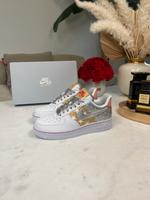 Nike Air Force 1 ’07 WMNS Metallic Silver Gold Stars Größe 35,5 Baden-Württemberg - Bad Schussenried Vorschau