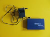 Netgear FS 105 Switch mit Netzteil Berlin - Charlottenburg Vorschau