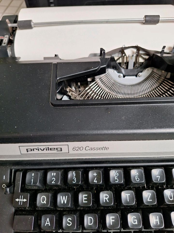 Elektrische Schreibmaschine Brother in Herbolzheim