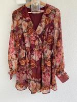 Guess Jumpsuit, Gr. S, dunkelrot, Blumenmuster, sehr gepfl. Zusta Baden-Württemberg - Steinheim an der Murr Vorschau