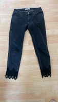 Jeans..mit Spitze...S.Oliver Nordrhein-Westfalen - Brilon Vorschau