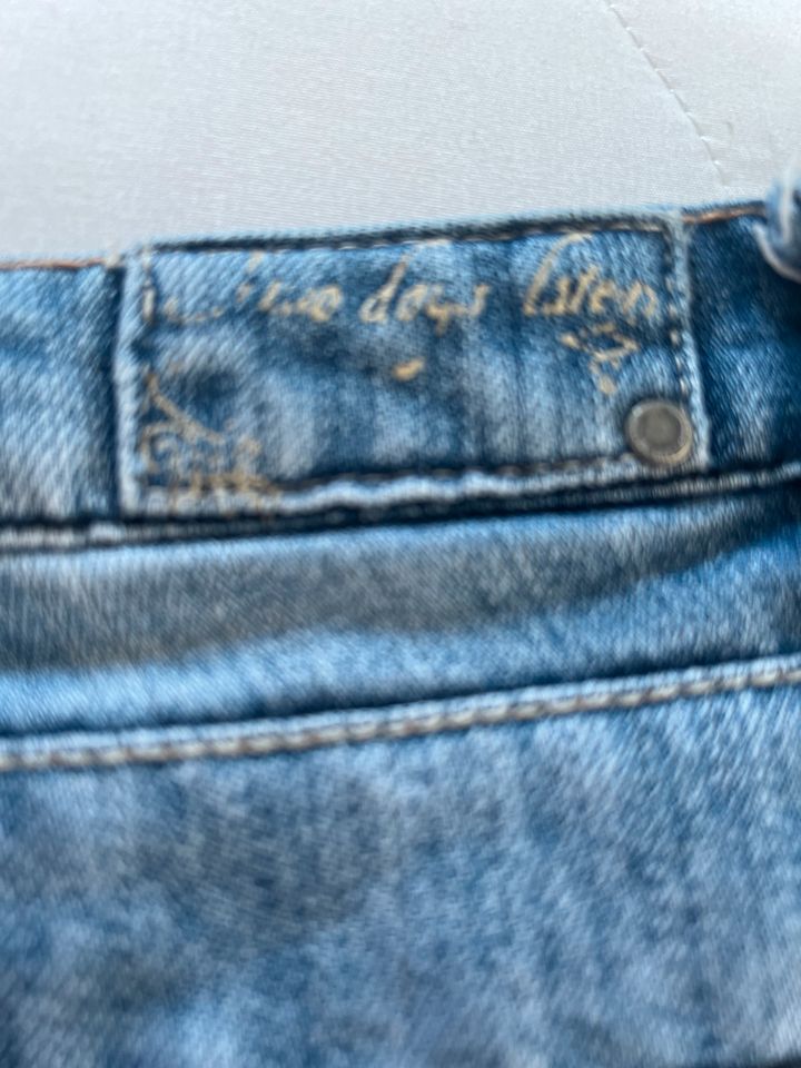 ⭐️Jeans Gr. 44 in Wüstheuterode