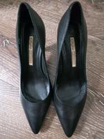 schwarze Leder Damen Pumps Gr. 40, von Buffalo München - Schwabing-Freimann Vorschau