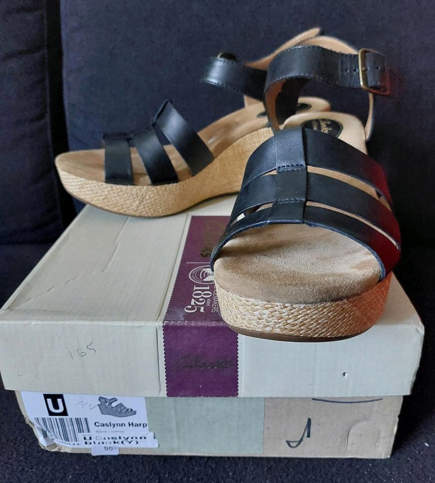 Clarks Sandalen Gr. 7,5 / 41,5  neu in Berlin