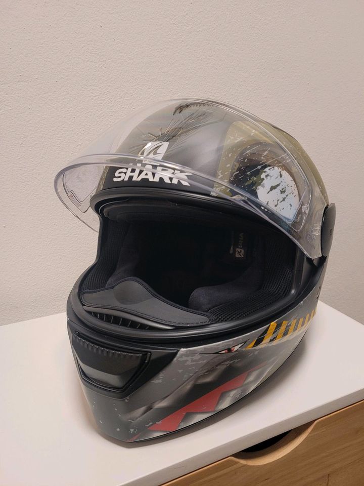 Motorradhelm Shark  Neuwertig in Wenzenbach