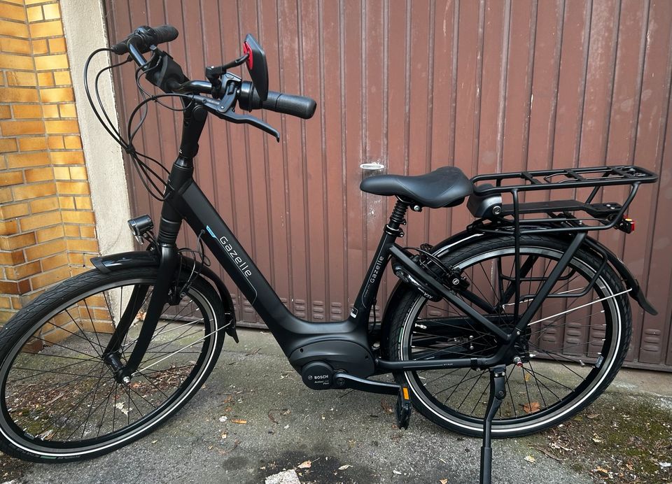 Damen E-Bike Gazelle Arroyo C7+ HMB 26" in Gelsenkirchen