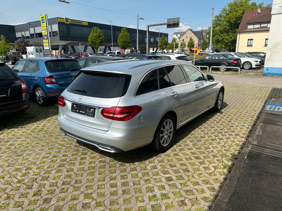 Mercedes Benz C180 Automatik Kombi LED NAVI AHK uvm. in Saarlouis