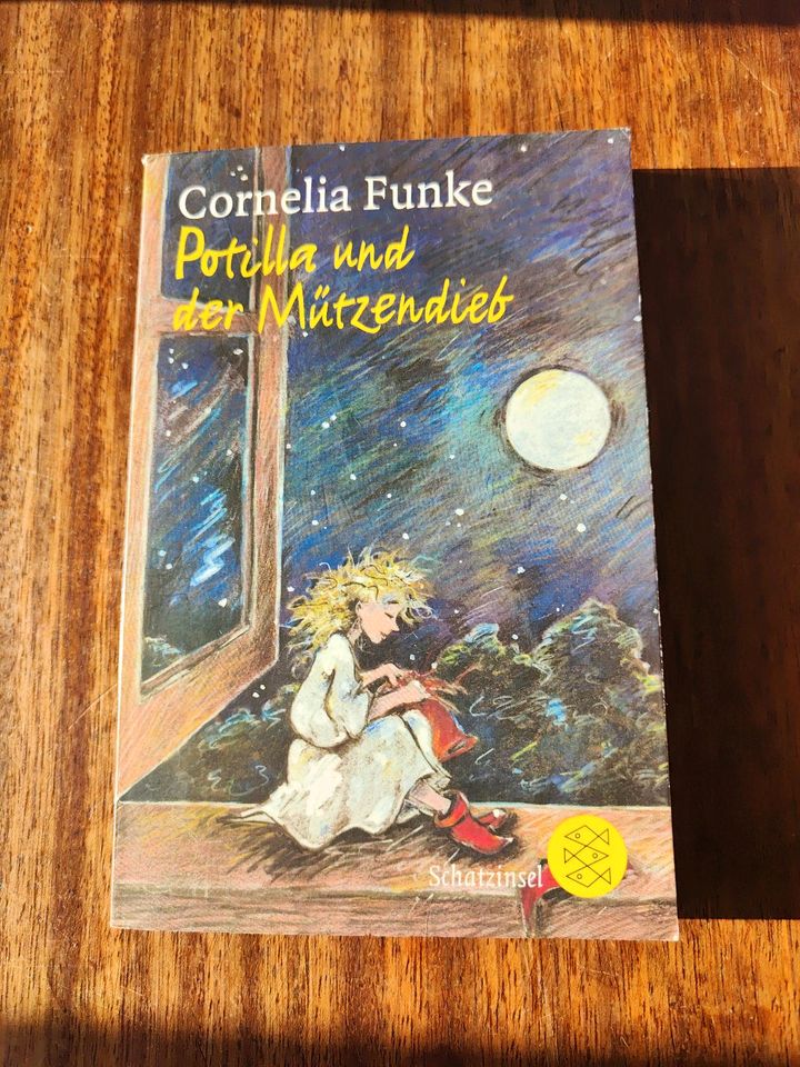 Buch "Potilla und der Mützendieb" Cornelia Funke in Hamburg