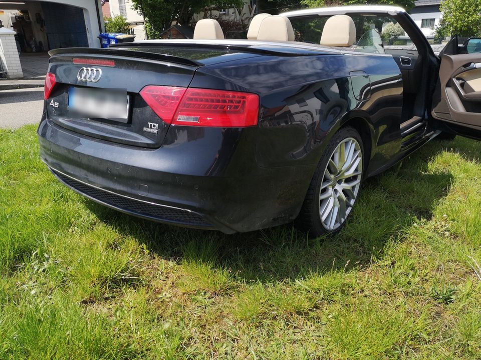 Audi A5 Cabrio quattro Leder EURO 6 schwarz 2016 100000km 19Zoll in Brunnen