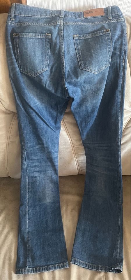 Jeans Gr. 36 (L32) „Janina“ Bootcut in Paderborn