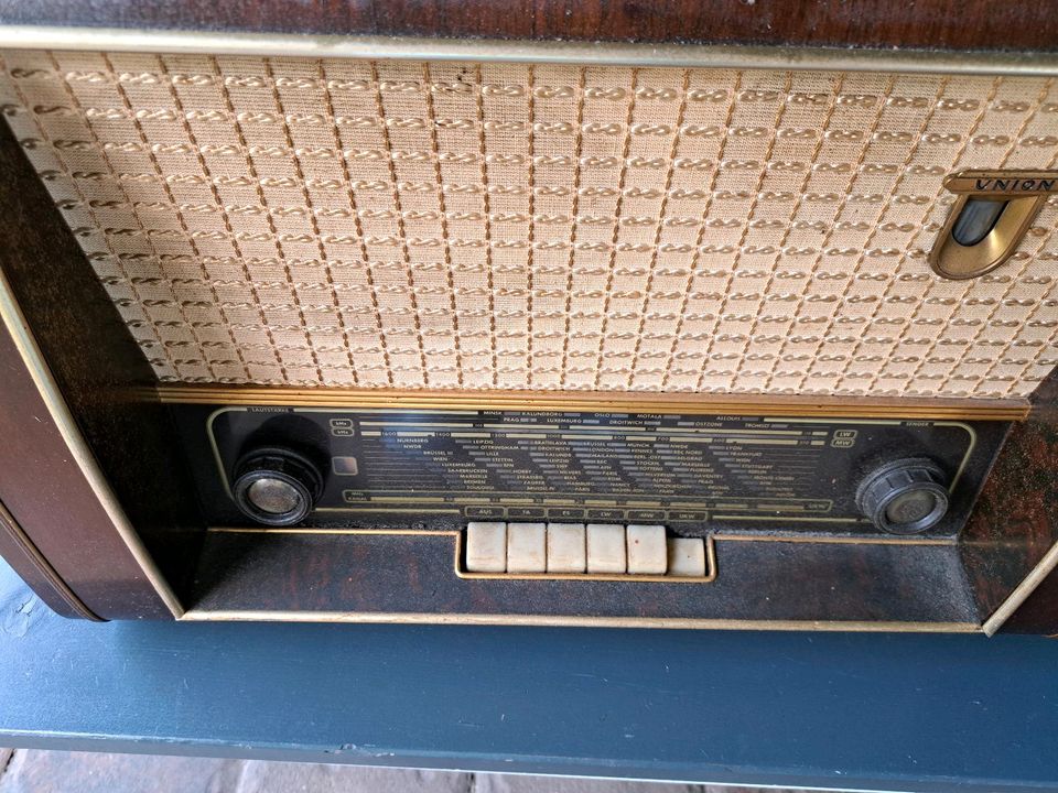 Antikes Röhrenradio Union günstig abzugeben in Marl