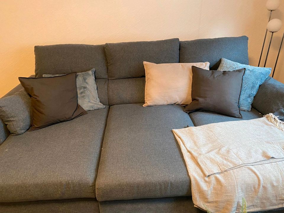 Couch/Sofa in Briedern