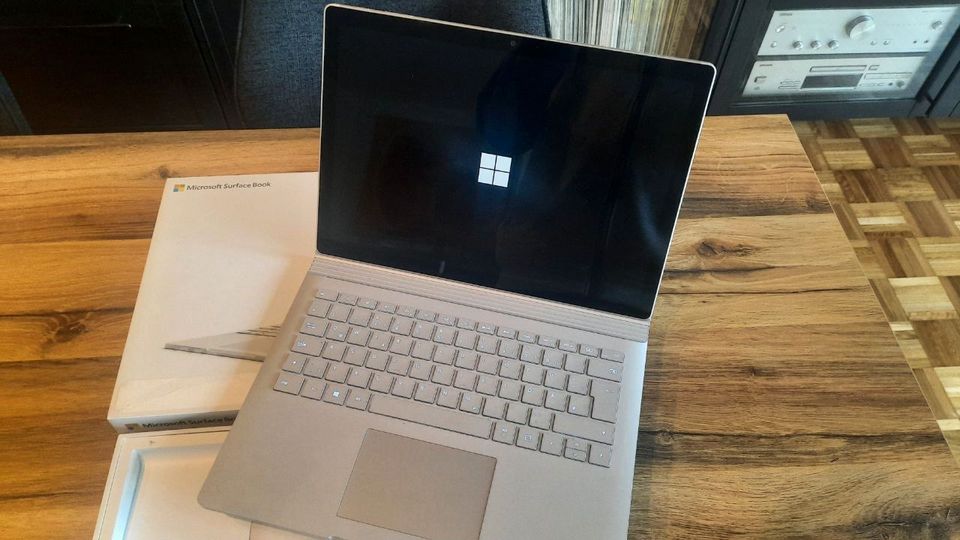 Microsoft Surface Book 2, I7, 16GB, 512GB, GTX 1050 2GB !DEFEKT! in Solingen