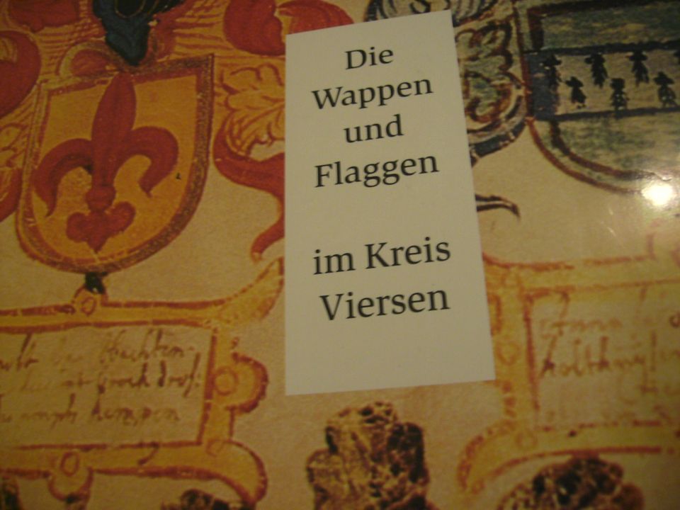 Wappen u. Flaggen Kreis Viersen in Willich