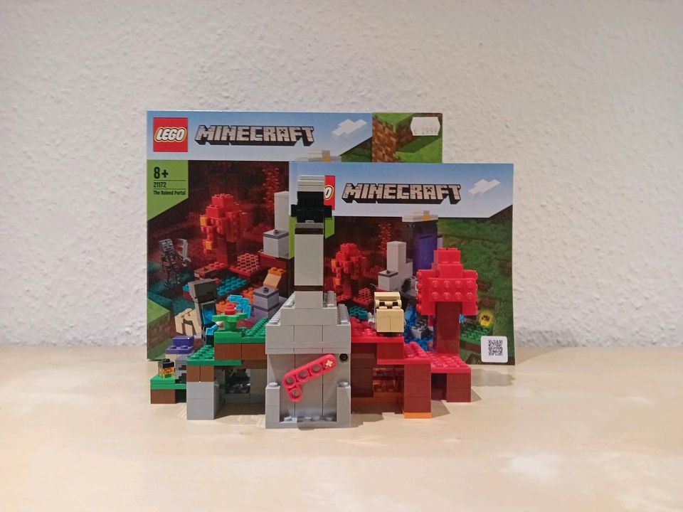 Lego Minecraft 21172 in Viersen