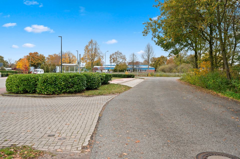 ACHTUNG: Dies ist ein Gewerbehaus auf einem Gewerbegrundstück!!!!!!!  Hier haben Sie die Möglichkeit um ein sehr geräumiges Architekten Haus mit Halle zu erwerben, im Moment eine Seltenheit in... in Nordhorn