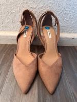 Neu Pumps beige Damenschuhe slingpumps high heels Berlin - Zehlendorf Vorschau