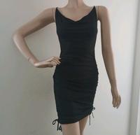 Minikleid * Gr. XS/34 * schwarz * schick Sachsen - Hoyerswerda Vorschau