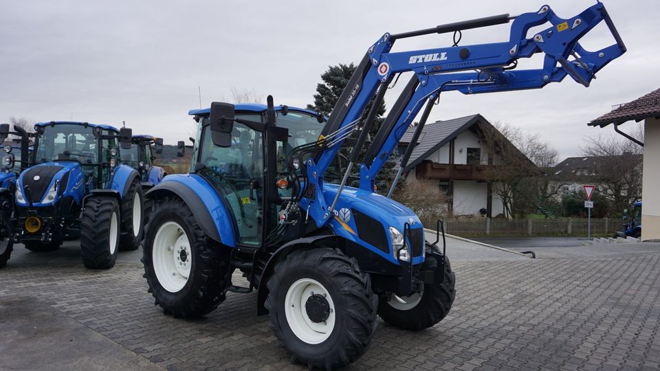 NEW HOLLAND T 4.65 mit STOLL Frontlader sofort verfügbar in Rötz