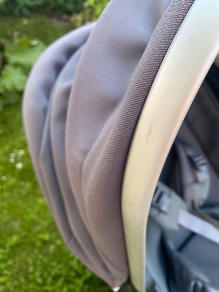 Joolz Day 3 Kinderwagen Grey + Zubehör + Echtleder Griffe 1500€ in Sachsenheim