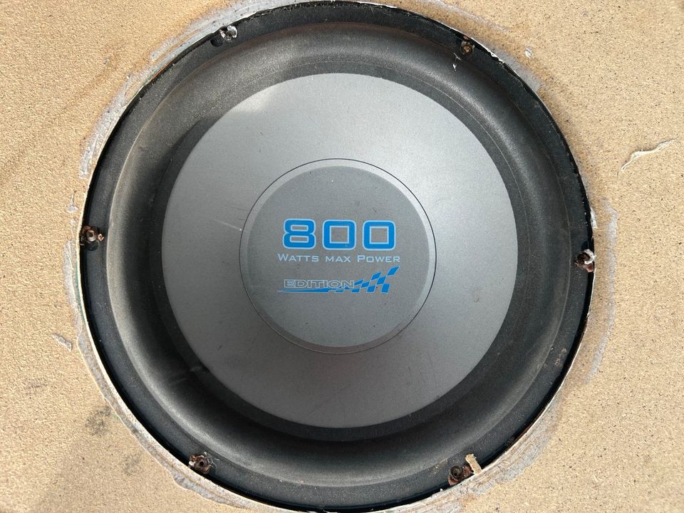 Auto Subwoofer in Eggenfelden