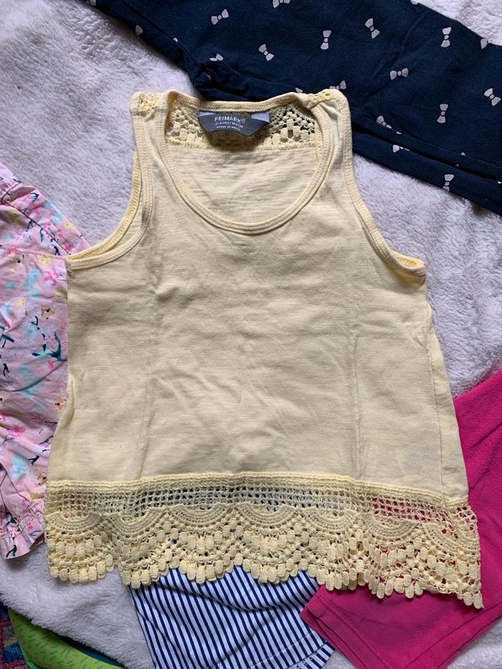 Zara,Esprit,H&M Sommer Shirts,kurze Hosen,Leggings in Gr 104 in Hannover