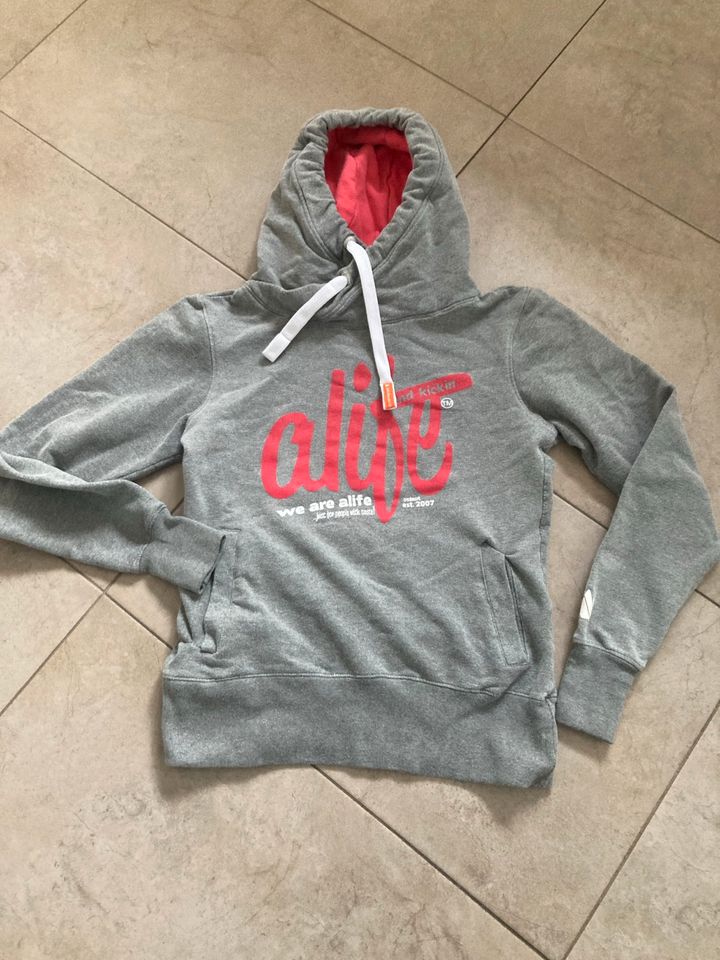 alife and kickin Kapuzenpullover/ Hoodie Gr L ( wie M) in Brunsbuettel