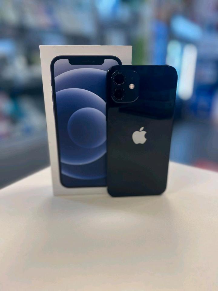 APPLE IPHONE 12 128GB WIE NEU TOP ZUSTAND AKKU KAPAZITÄT 100% in Frankfurt am Main
