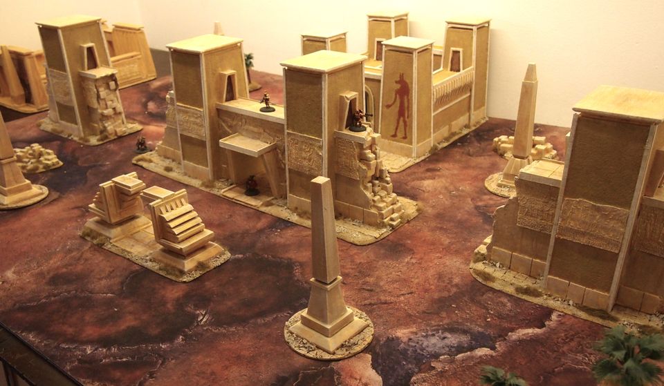 Tabletop "verlassene Tempel Stadt" Gelände Set!!! in Berlin