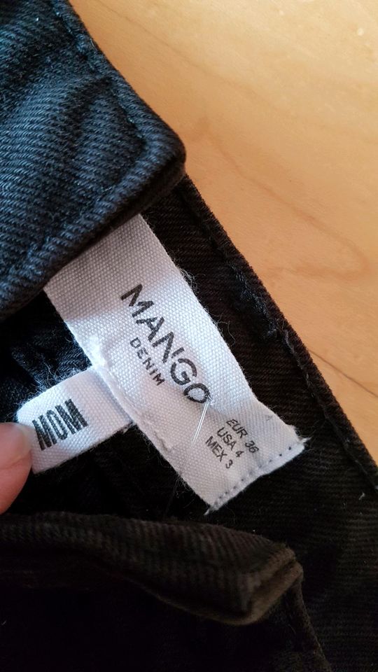 Short, kurze Hose, Hot Pants Mango Größe S bzw. 36 in Leinburg