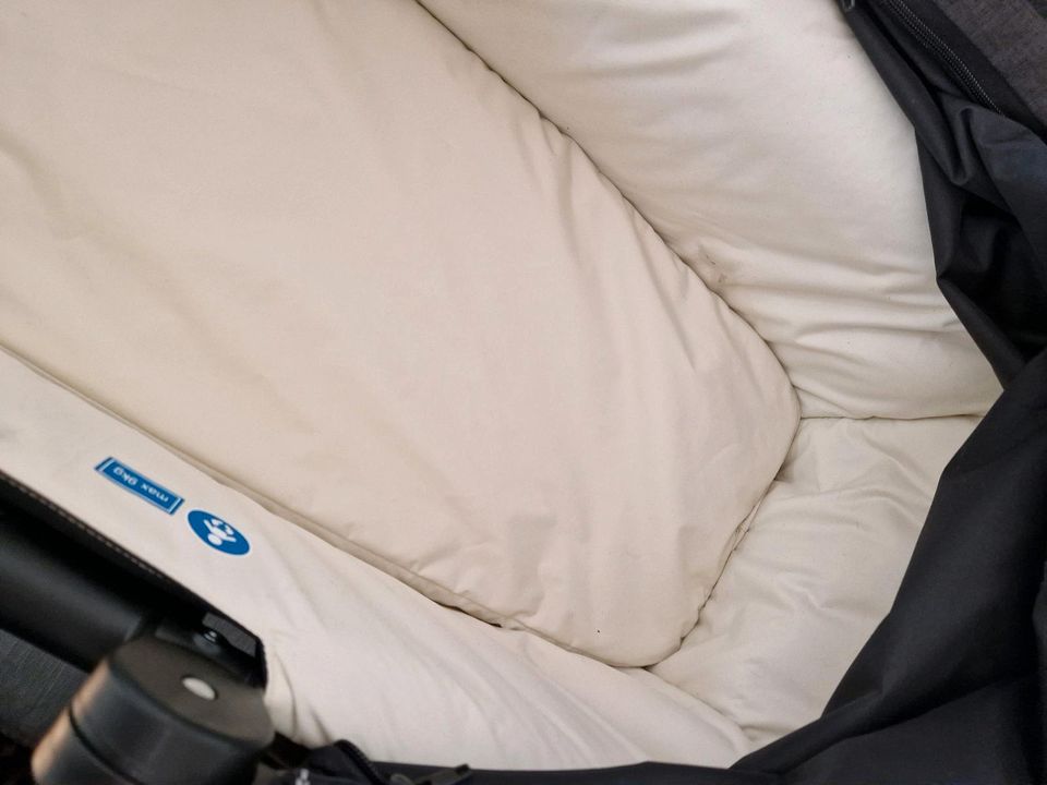 Joie Babywanne Ramble Carry Cot mit Adaptern für mytrax,litetrax in München