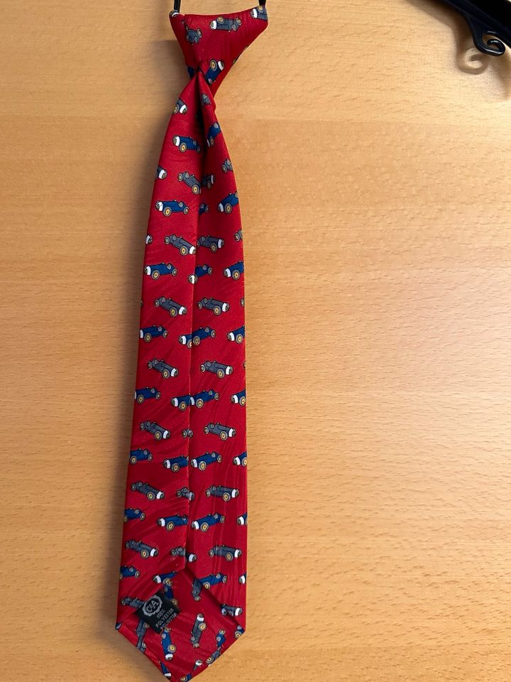 Rote Kinder Krawatte C&A in Petersberg