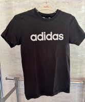 Kinder T-Shirt Adidas Baumwolle  gr. 152, 10,-€ Nordrhein-Westfalen - Netphen Vorschau