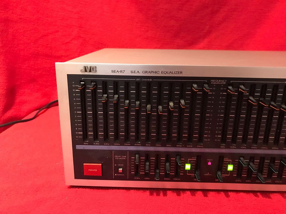 JVC Vintage Equalizer SEA-R7 2x12 Band S.E.A. Graphic in Essen