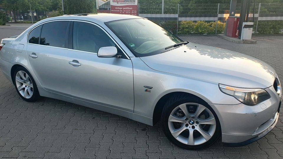 BMW E60 2.5i TOP!!! in Landshut