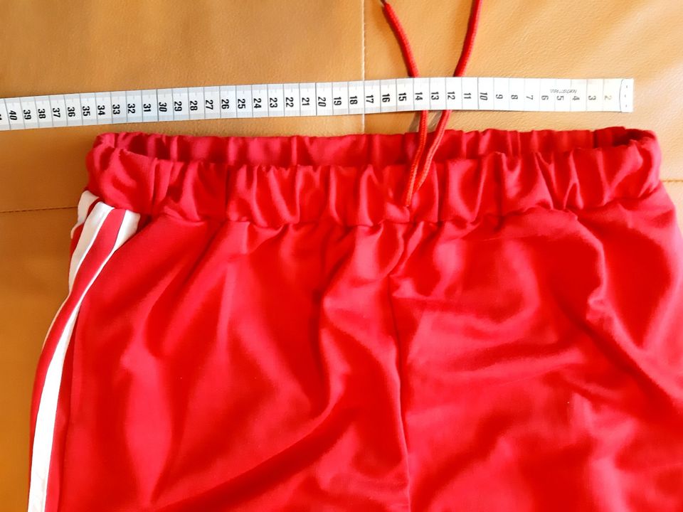 Jogging Anzug neu Größe M (kein adidas) rot, unisex in Karlsruhe